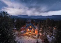 Royal Elk Lodge Hotels in 