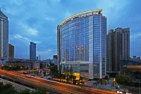 New World Wuhan Hotel  호텔