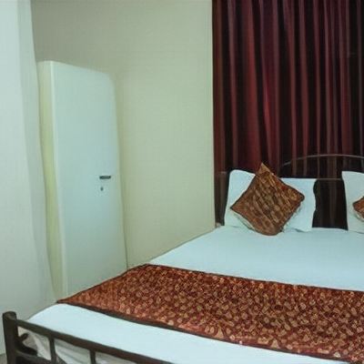 Deluxe Triple Bed Room(AC)