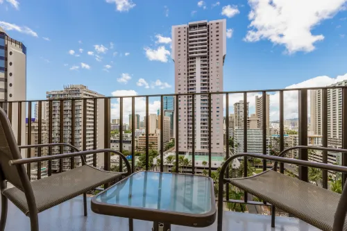 Ohia Waikiki Studio Suites