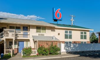 Motel 6 Clarkston WA