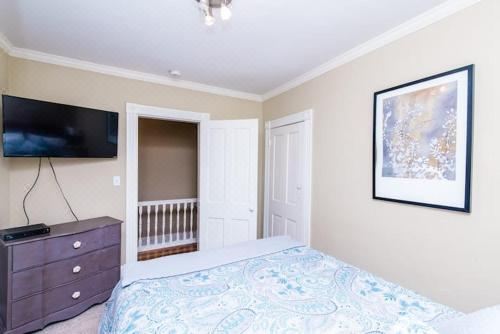 Downtown Annapolis King George 3rd Floor Hideaway One-Bedroom Apartment