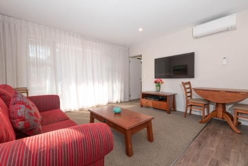 2 Oaks Cottage Clyde One-Bedroom Apartment