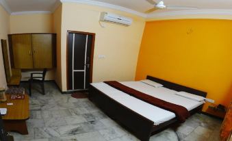 Hotel Gopi Dham, Haridwar