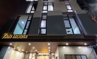 Fan House - Hostel
