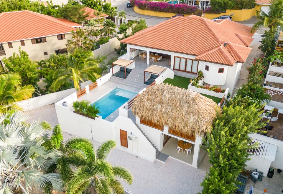Hotel Luxurious Villa Blou, Steps from Beach Jan Thiel, Exterior, Hotel Exterior