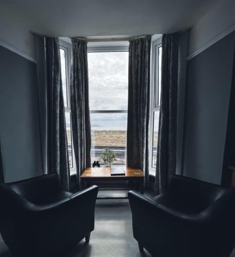 带海景的双人房