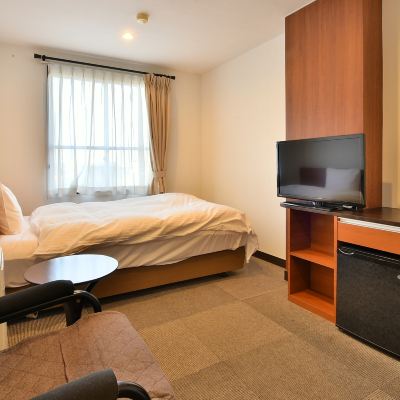 シングル サウナ＆ホテル　みどり館 クーポン