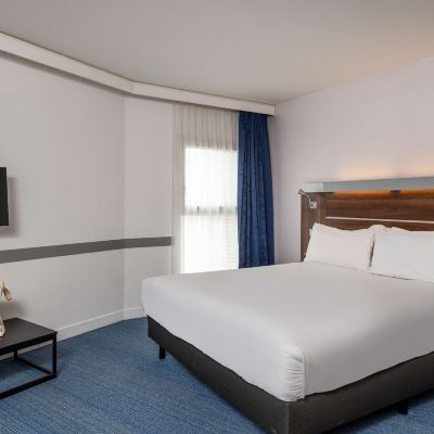 智能房間，帶雙人床 智選假日馬賽聖查爾斯酒店優惠