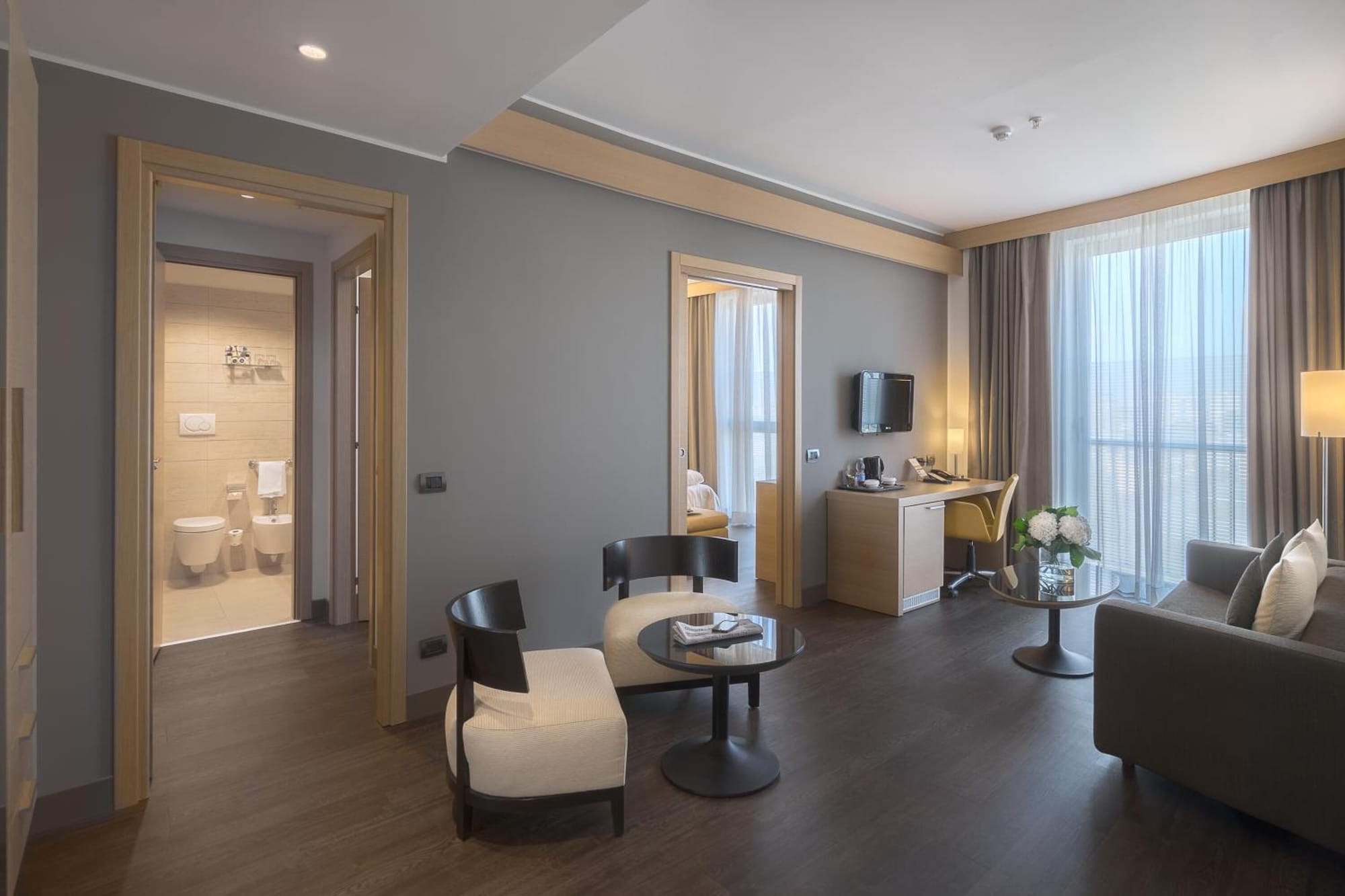 家庭房， 多张床 （Deluxe）