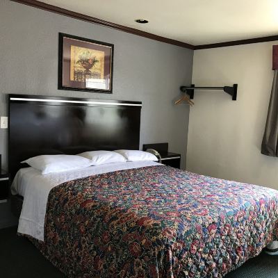 King Room-Smoking Starlight Inn Canoga Park Promo Code