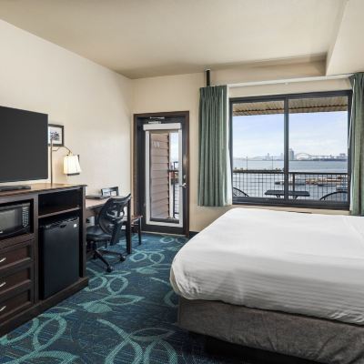 King Room with Harbor View Park Point Marina Inn Promo Code
