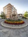 Monte Carlo Inn Airport Suites Hotel di 