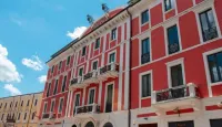Sweet House Hotel a 