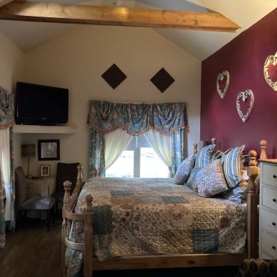 Bluejay Cottage: Treehouse #5 Treehouse Village Promo Code