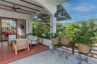 Las Golondrinas El Zonte El Salvador