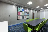 Holiday Inn Express & Suites TULSA SOUTH - WOODLAND HILLS by IHG