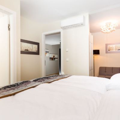 Comfort Suite One-Bedroom Apartment with Terrace Abieshomes Serviced Apartments - Votivpark Promo Code