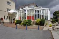 Diplomat Hotel and Spa Hoteles en 