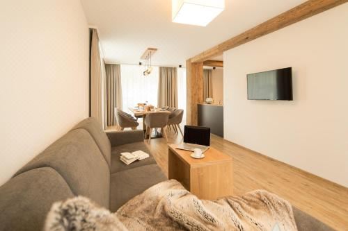 三卧室顶楼公寓 - 带屋顶阳台