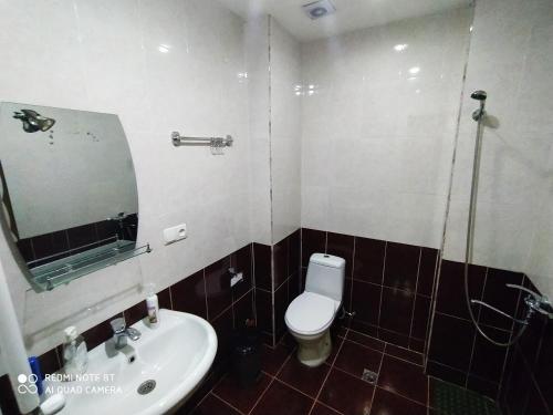 带阳台的三人房