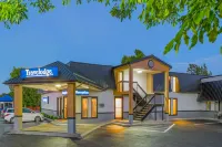 Travelodge by Wyndham Gananoque Ξενοδοχεία στην πόλη 