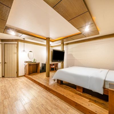 VIP(욕조 및 테이블 포함) Iksan INN 쿠폰