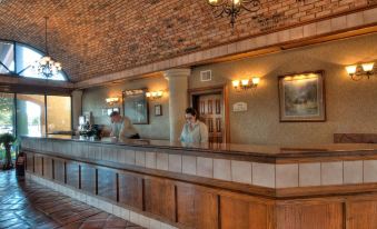 MCM Elegante Suites Abilene - Housity