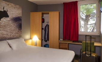 Ibis Arles