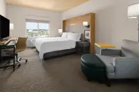 Holiday Inn & Suites SAVANNAH AIRPORT - POOLER by IHG