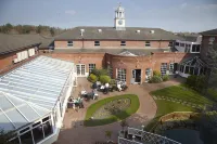 Village Hotel Chester St David's Hotel di 