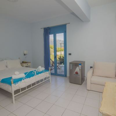 Comfort Triple Room Akrotiri Promo Code