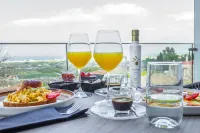 Acro Upscale Residences