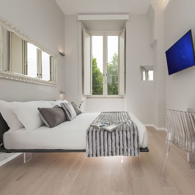 Deluxe Double Room (with Colosseo View) Colosseum Corner Promo Code