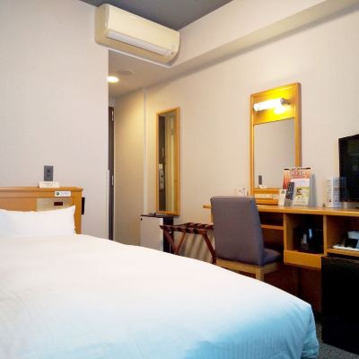 ゲストルーム(セミダブル)(浴室)(禁煙) ホテルルートイン美川インター クーポン