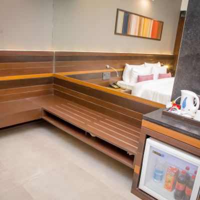Luxury Room-Non-Smoking Sinq Prive Promo Code