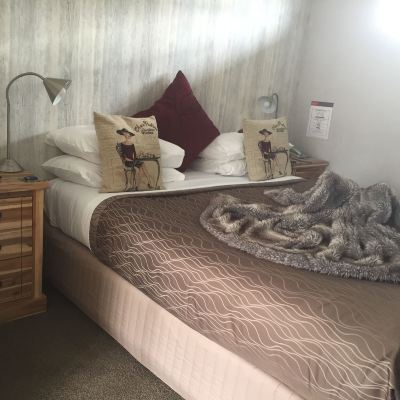 Executive Apartment, 1 Bedroom, Jetted Tub Lakefront Lodge Promo Code