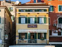 Residence Porta Antica Centro Storico Hôtels à : Rovinj