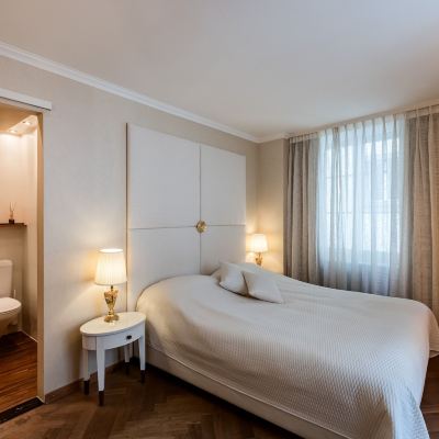 Double Room, City View (Queenroom) Hotel des Balances Promo Code