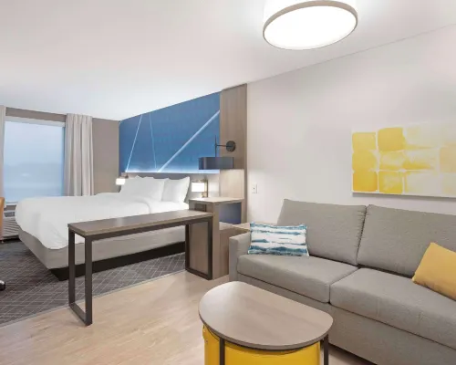 Comfort Inn & Suites US-60 Hotels in Wright County