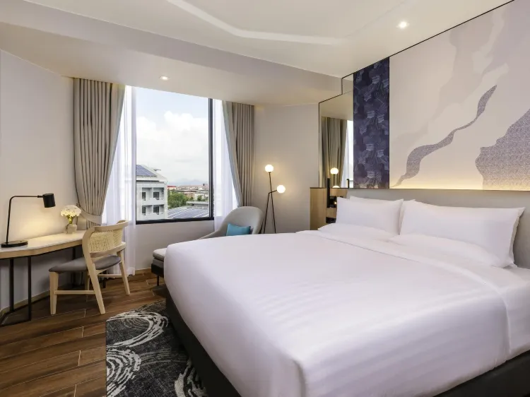 ห้องดีลักซ์ , สิทธิ์เข้าใช้บริการเลานจ์, 1 เตียงคิงไซส์พร้อมอ่างอาบน้ำ