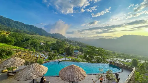 Central Hills Puluong Resort