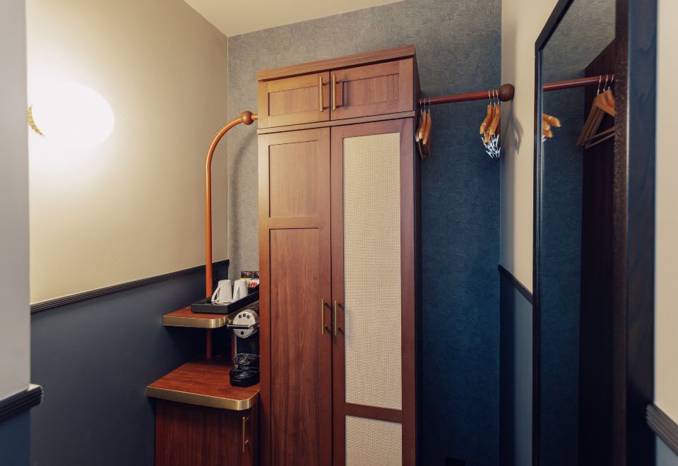 大床套房（帶單人梳化床）