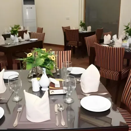 Hotel One Lalazar Multan