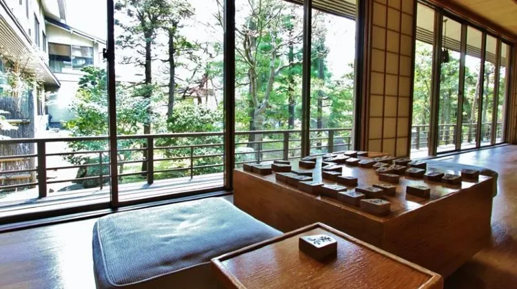 ほほえみの空湯舟 つるや 食事・レストラン