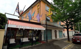 Hotel Amba Alagi - Housity