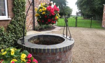 Corner Farm - Housity