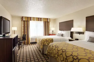 Baymont by Wyndham Salina Hotels in 