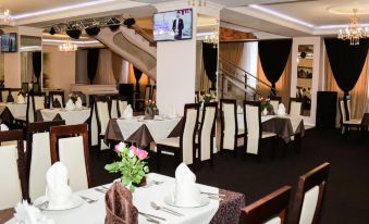 Suitetrails - Talnakh Hotel