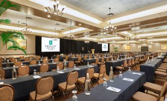 Embassy Suites by Hilton Phoenix Scottsdale